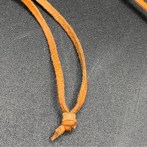 Carved Soapstone Dagger Shaped Pendant Necklace 17in - Picture 9 of 16